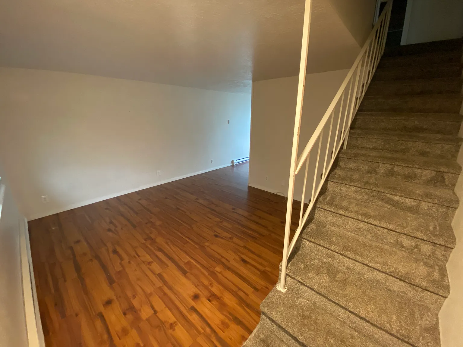 2 bed, 846 sqft, $1,450 — Photo 2