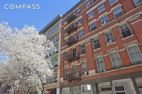 Rented by Compass | media 16