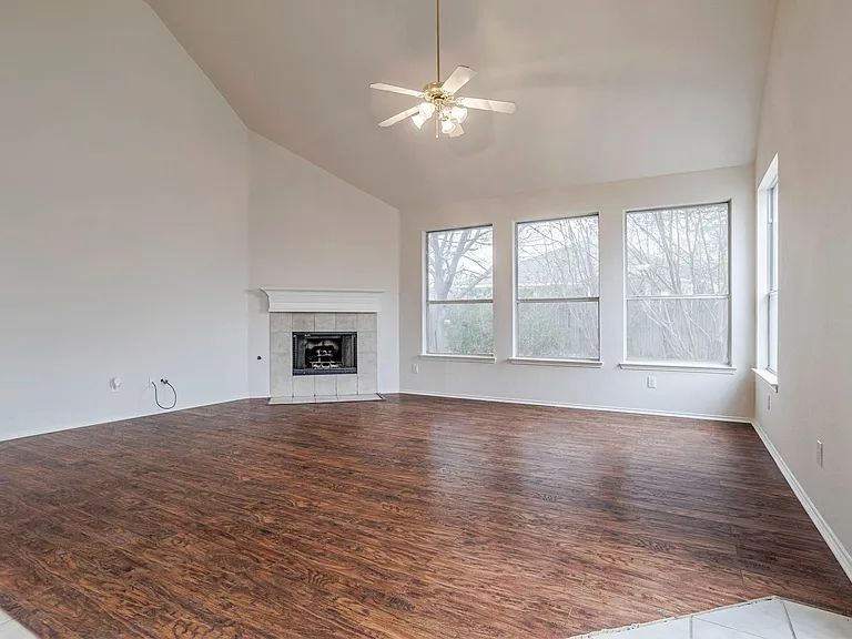 7025 Michael Dr — Photo 6