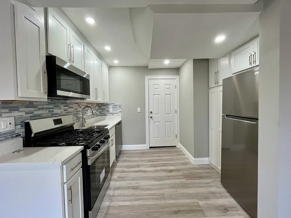 103 Felton St #2
