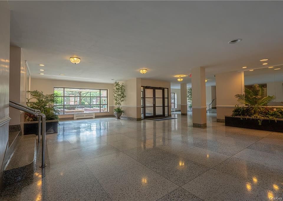 1st image of 480 Riverdale Ave APT 7S