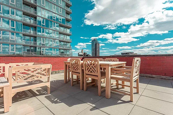 Rented by Five Stone NYC LLC | media 11