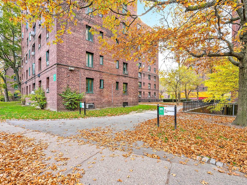1st image of 40 Metropolitan Oval APT 4B