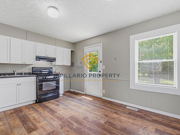 4th image of 8315 Roy Rd