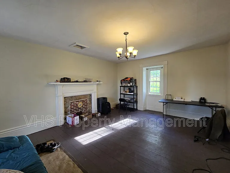 11160 Pleasant Vale Rd — Photo 3