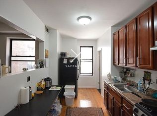 382 Montgomery St APT 3F, Brooklyn, NY 11225