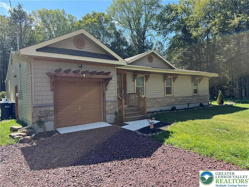 52 Tanglewood Dr photo 1