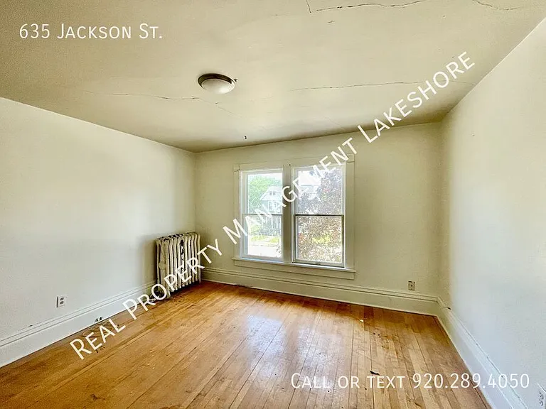 635 Jackson St — Photo 13