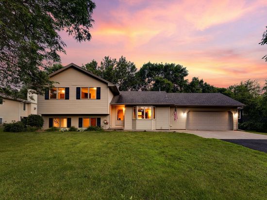 15615 47th Ave N, Plymouth, MN 55446