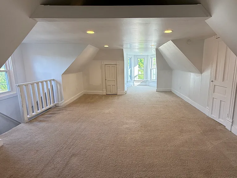 118 Nobles Ln — Photo 12