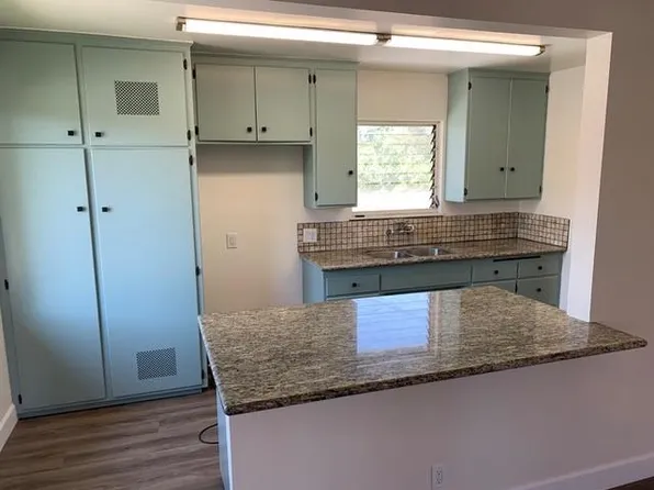 409 W Columbia Ave, Pomona, CA 91768