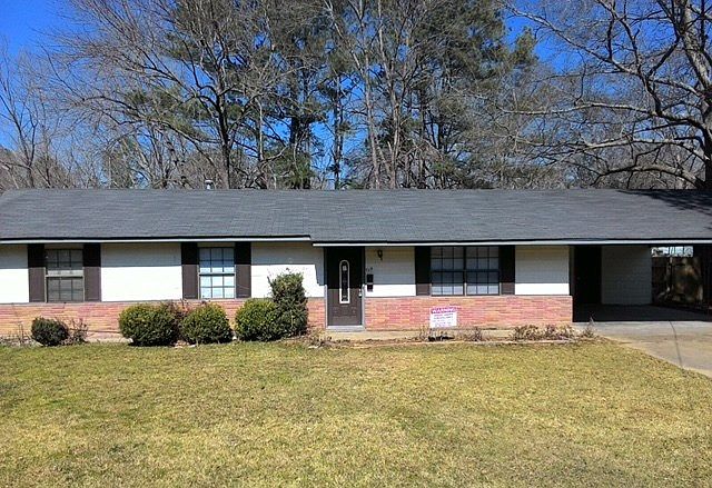 1st image of 914 Woodville Dr