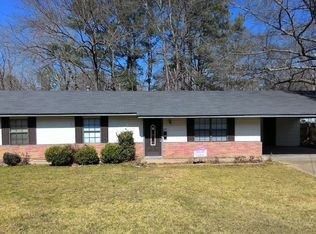914 Woodville Dr, Jackson, MS 39212