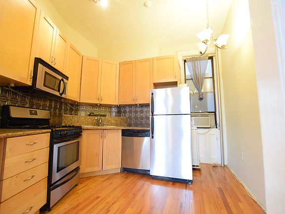 4th image of 397 Flatbush Ave #Aa