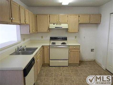 3rd image of 2180 Timberwood Cir S #185