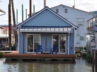 34326 Johnsons Landing Rd #A5, Scappoose, OR 97056