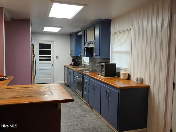 4th image of 405 W Main Street