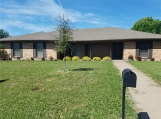 520 Crestview Dr, Grapevine, TX 76051