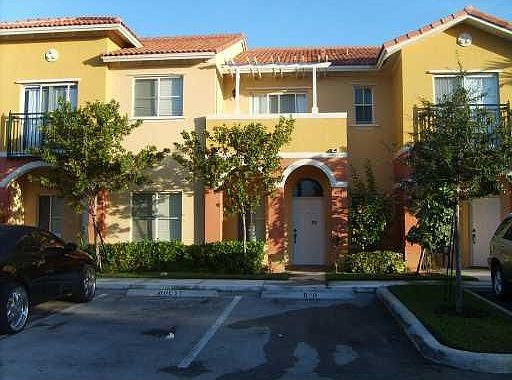 2nd image of 806 N Santa Catalina Cir