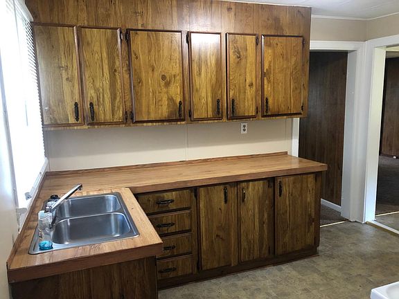 Lots of cabinets