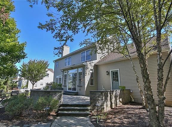 3rd image of 2332 Toursdale Dr