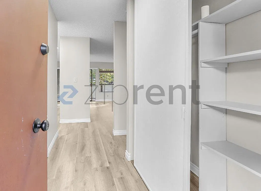 1 bed, 687 sqft, $2,145 — Photo 2