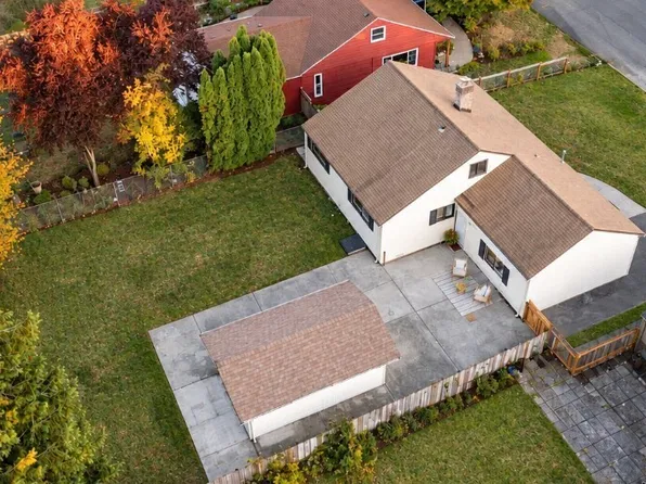 2134 N 193rd Street, Shoreline, WA 98133