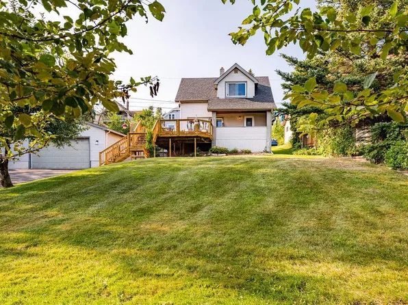 2211 W 11th St, Duluth, MN 55806