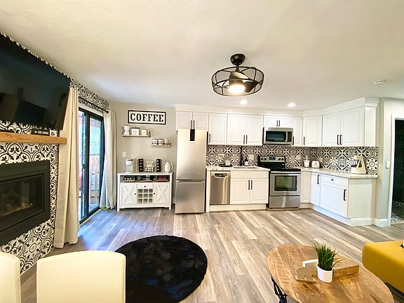 2nd image of 1300 Regency Way #68