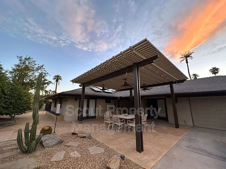 46560 Cameo Palms Dr — Photo 28