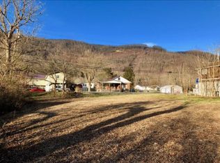 2116 4th Ave E, Big Stone Gap, VA 24219