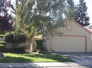 1812 Cape Cod Cir, Lodi, CA 95242