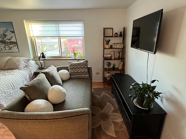 1260 York St #403 — Photo 7