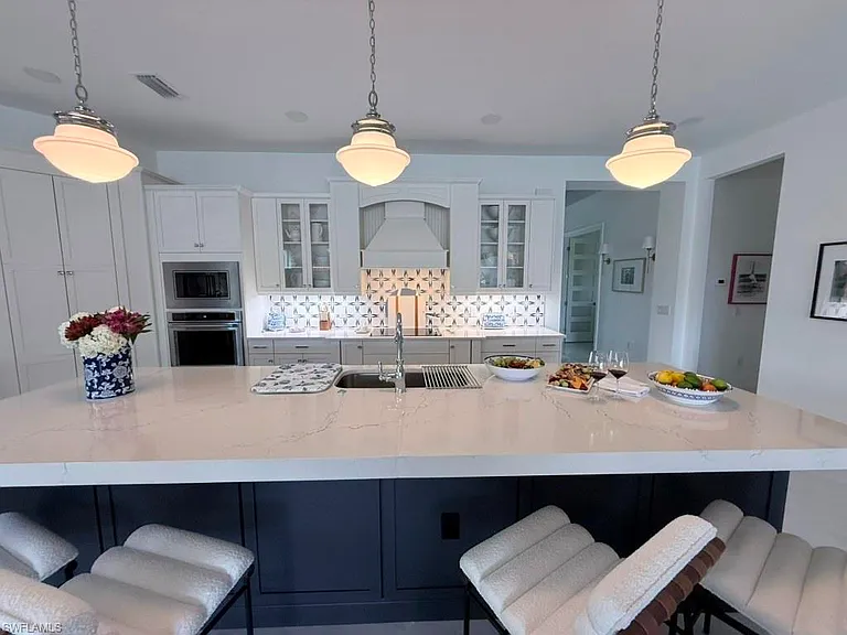 8963 Gustavia Ct — Photo 9