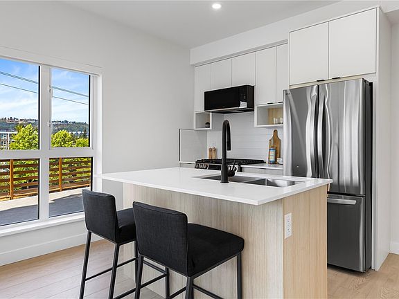 5th image of 2629 Millstream Rd #504