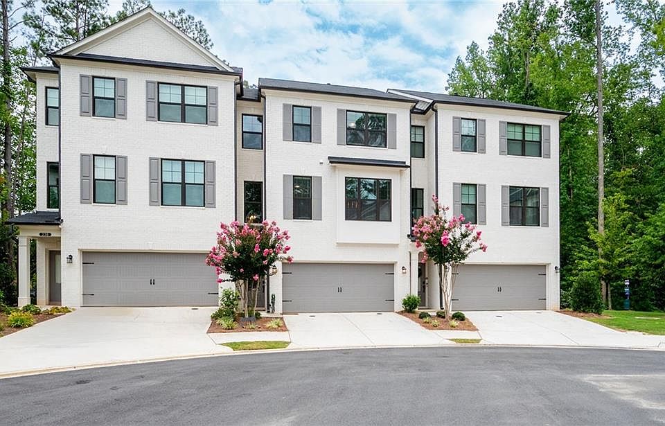 1st image of 234 Emerson Heights Dr