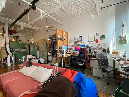 Rented by Nooklyn NYC LLC | media 28