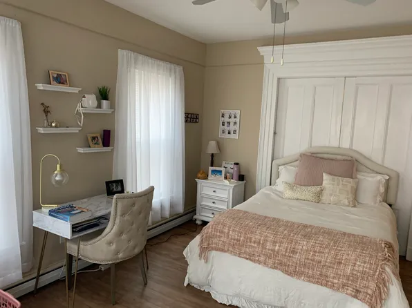 52 Bramhall St APT 1, Portland, ME 04102