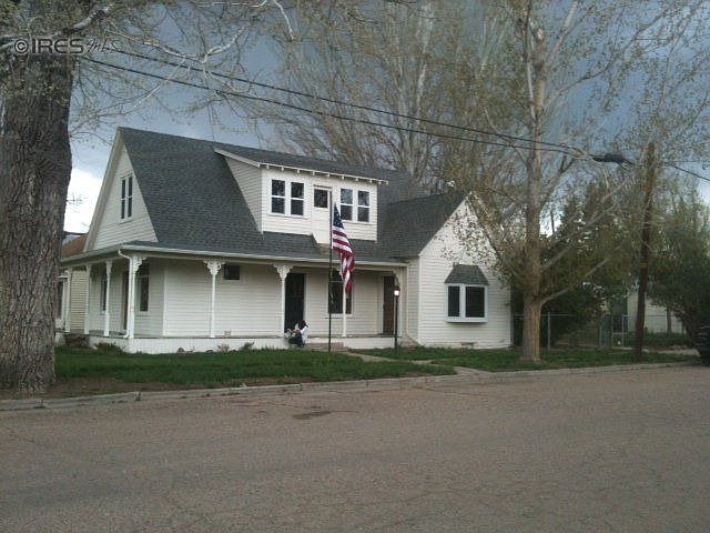 2nd image of 403 Maple Ave