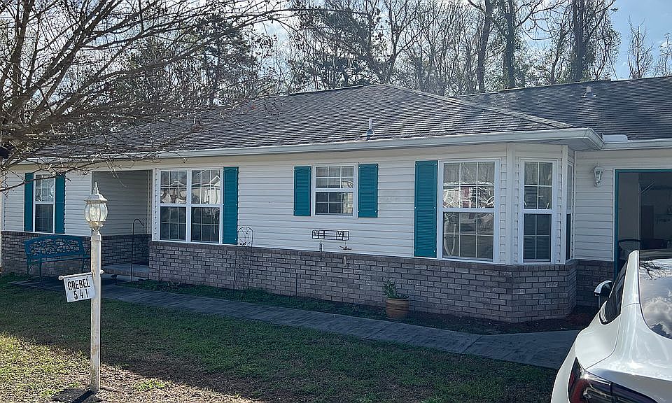 1st image of 541 SE Rosewood Cir
