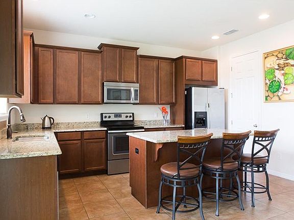 3rd image of 7528 Azalea Cove Cir