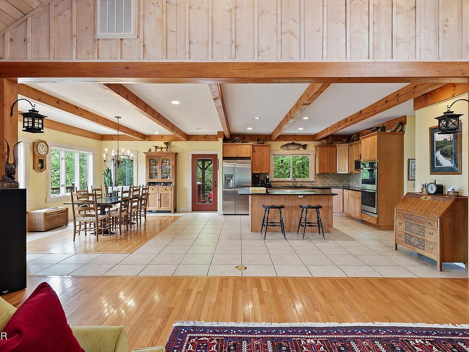 25th image of 1319 Licklog Hollow Rd