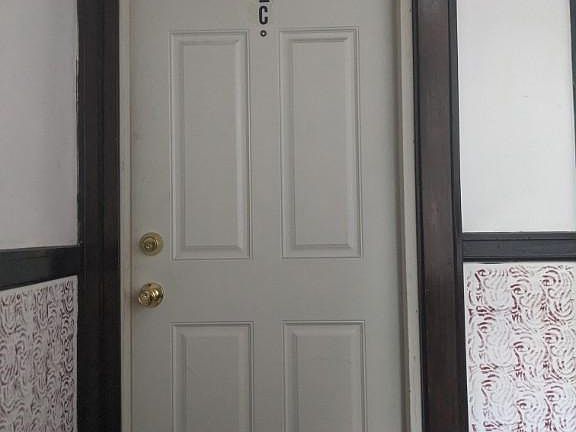 2nd image of 4518 N Damen Ave #2C