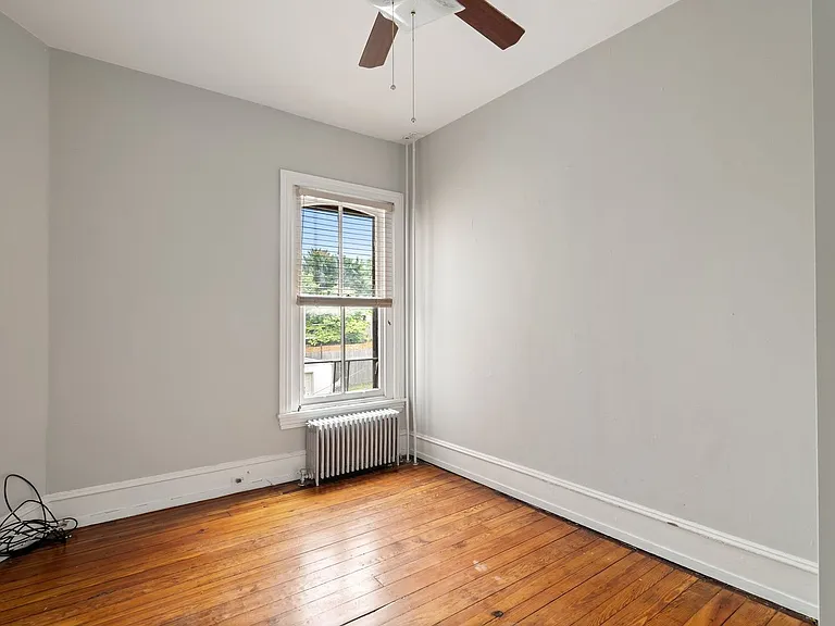 201 W Barnard St — Photo 21