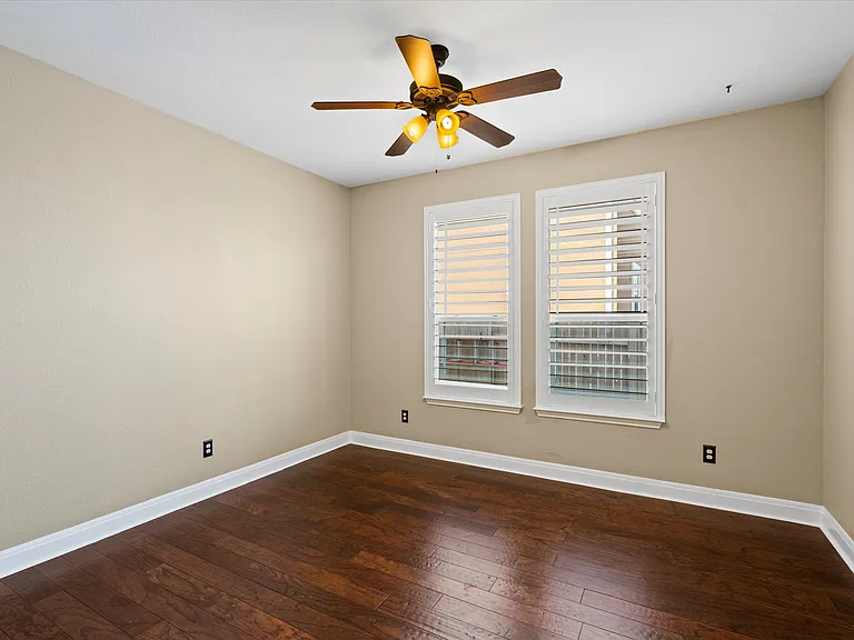 100 Speckle Park Dr — Photo 27