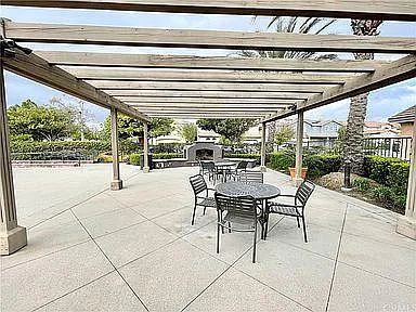 303 N Madera Privado — Photo 16