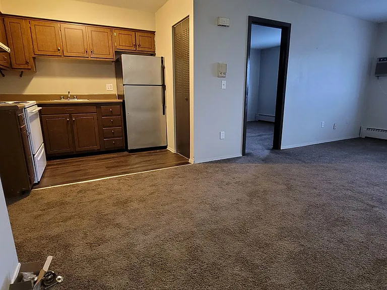 4912 Douglas Rd — Photo 19