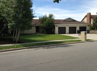 1263 W Meadow Ridge Ln, South Jordan, UT 84095