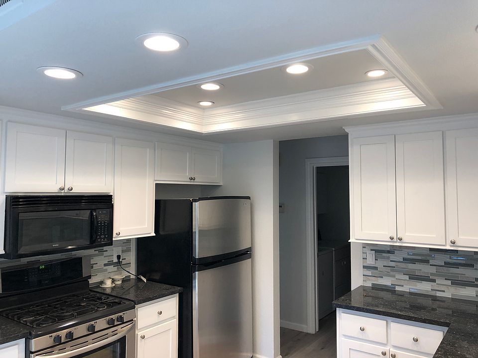 Modern kitchen 