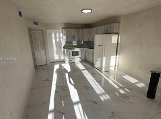 208 Avondale Dr APT 11, Pompano Beach, FL 33060